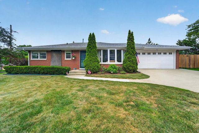 704 Roosevelt AVENUE, Mount Pleasant, WI 53406