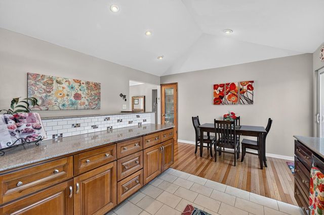 704 Roosevelt AVENUE, Mount Pleasant, WI 53406