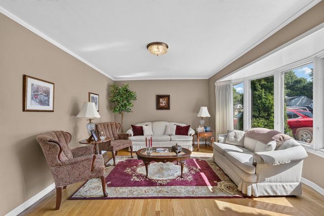 704 Roosevelt AVENUE, Mount Pleasant, WI 53406