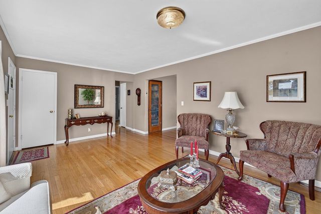 704 Roosevelt AVENUE, Mount Pleasant, WI 53406
