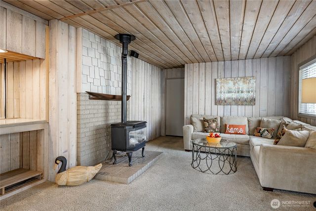 2808 Azalea Place, Bellingham, WA 98225