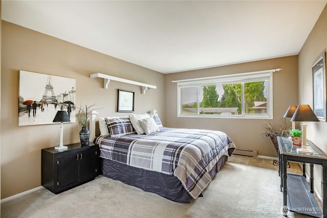 2808 Azalea Place, Bellingham, WA 98225