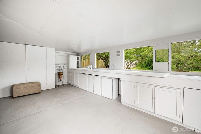 2808 Azalea Place, Bellingham, WA 98225