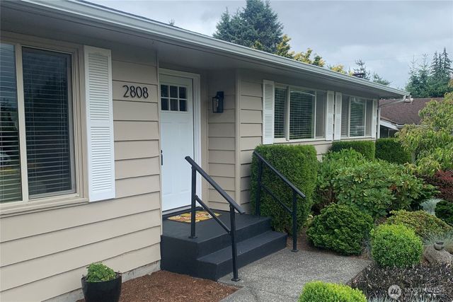 2808 Azalea Place, Bellingham, WA 98225