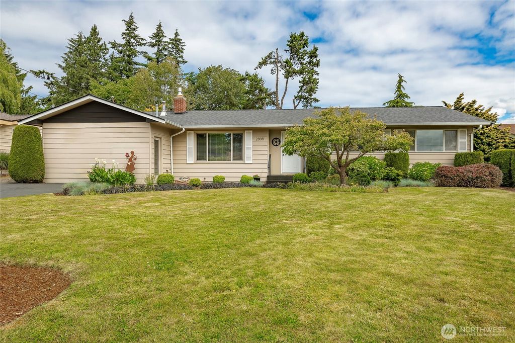 2808 Azalea Place, Bellingham, WA 98225