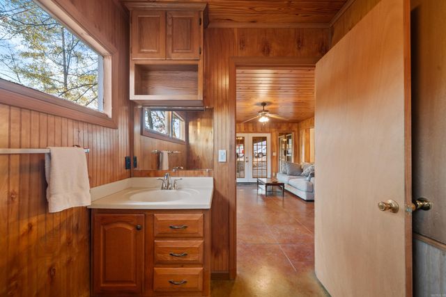 343 Arrowhead Drive, Hot Springs, AR 71913