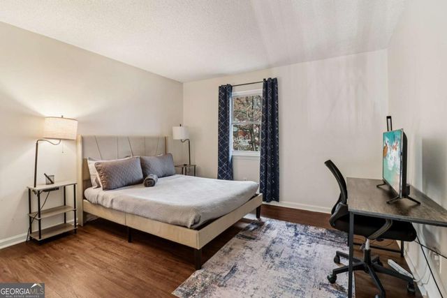 1138 Falling Water Drive SE, Smyrna, GA 30080