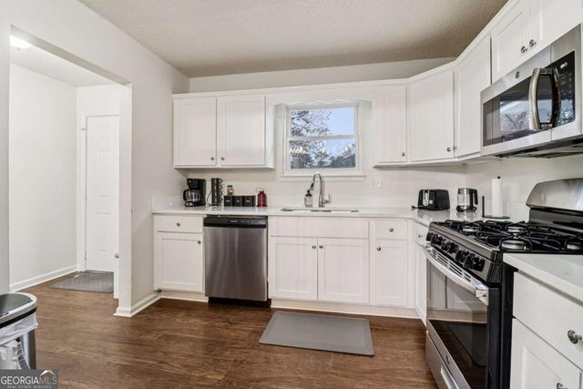 1138 Falling Water Drive SE, Smyrna, GA 30080