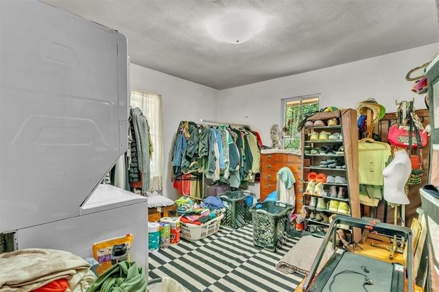 511 Collier Ridge Drive NW, Atlanta, GA 30318