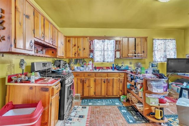 511 Collier Ridge Drive NW, Atlanta, GA 30318