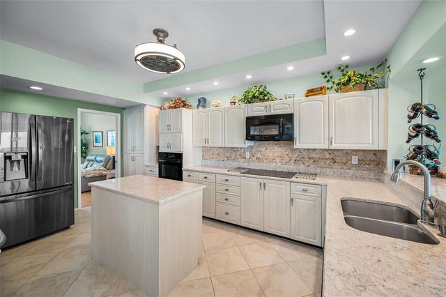 7882 SAILBOAT KEY BOULEVARD S 605, South Pasadena, FL 33707
