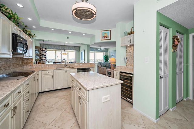 7882 SAILBOAT KEY BOULEVARD S 605, South Pasadena, FL 33707