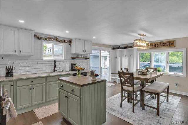 21 Middlesex Road, Orchard Park, NY 14127