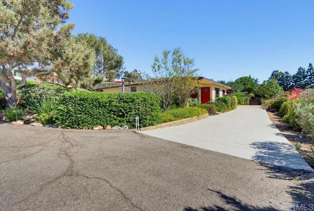 8349 Merrill Drive, Lakeside, CA 92040 — exterior