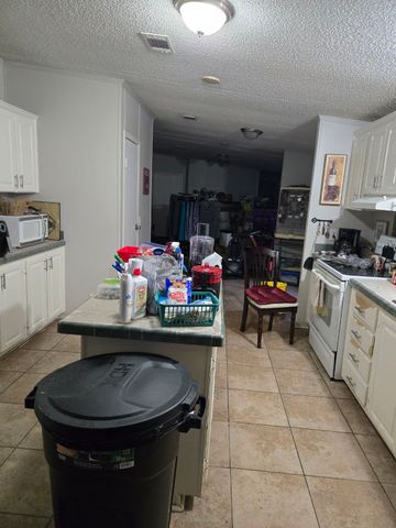 14261 Clark Lane, Wills Point, TX 75169