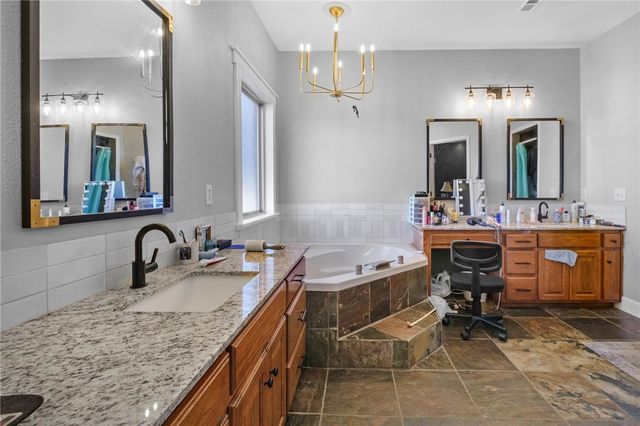 13539 Taylor Orchard Road, Gentry, AR 72734