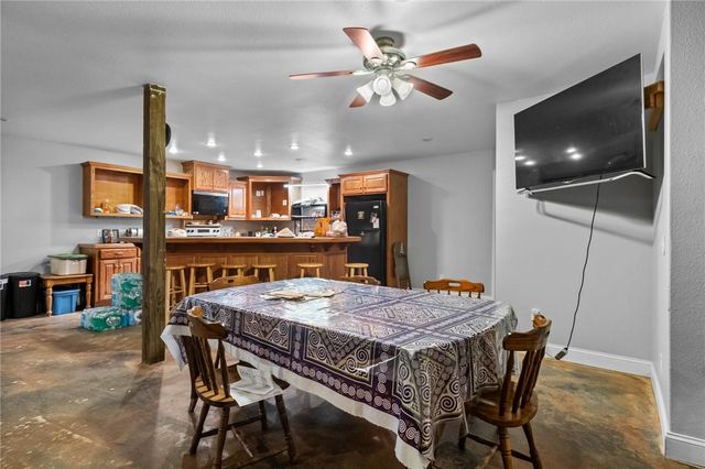 13539 Taylor Orchard Road, Gentry, AR 72734