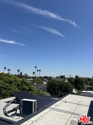 7925 Kittyhawk Avenue, Los Angeles, CA 90045