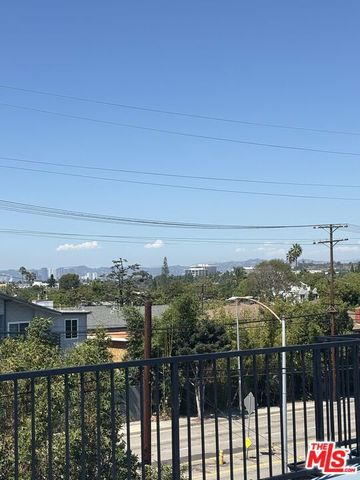 7925 Kittyhawk Avenue, Los Angeles, CA 90045