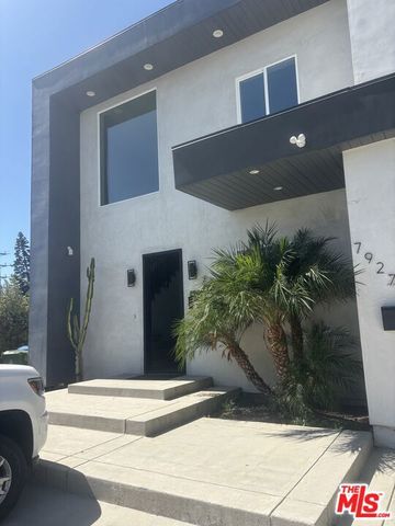 7925 Kittyhawk Avenue, Los Angeles, CA 90045
