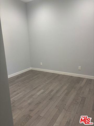 7925 Kittyhawk Avenue, Los Angeles, CA 90045