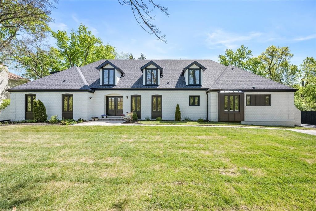 1975 Sunset Ridge Road, Northfield, IL 60093