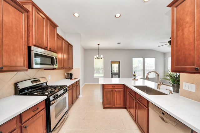 2439 Marquette Trail, Katy, TX 77494