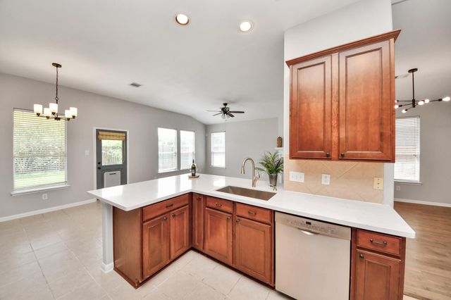 2439 Marquette Trail, Katy, TX 77494