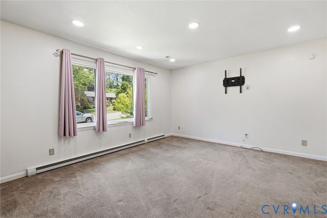 5003 Thrush Ln, Richmond, VA 23227
