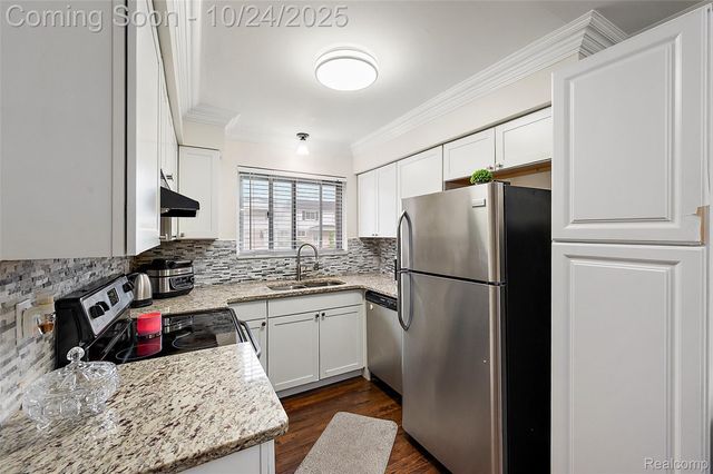 14131 Brightmore Drive, Sterling Heights, MI 48312