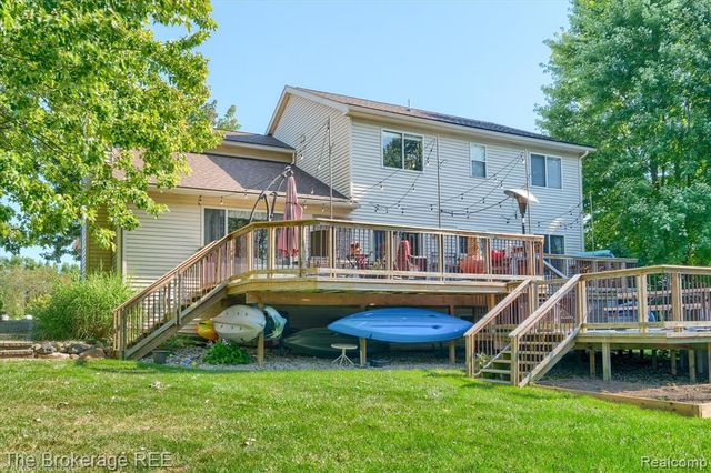 8380 Hunt Club Court, Grand Blanc, MI 48439