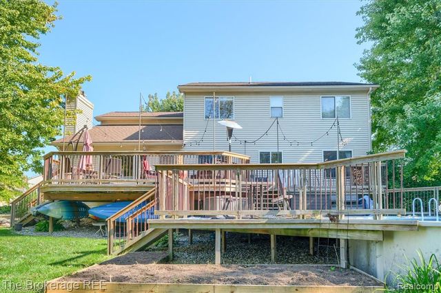 8380 Hunt Club Court, Grand Blanc, MI 48439