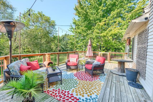 8380 Hunt Club Court, Grand Blanc, MI 48439