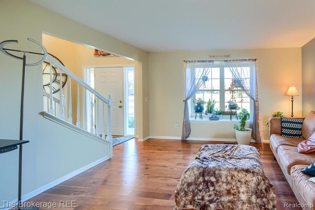 8380 Hunt Club Court, Grand Blanc, MI 48439