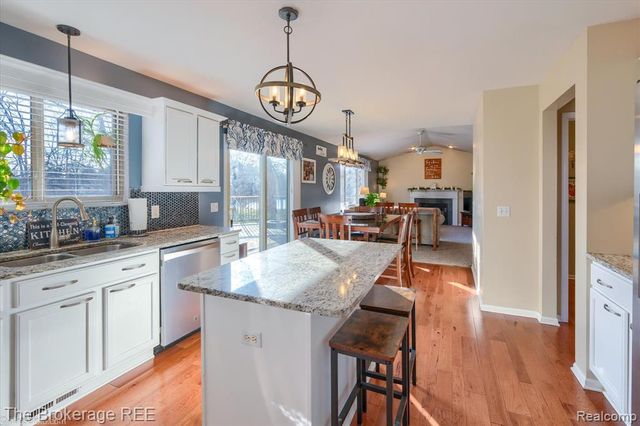 8380 Hunt Club Court, Grand Blanc, MI 48439