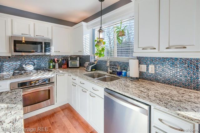 8380 Hunt Club Court, Grand Blanc, MI 48439