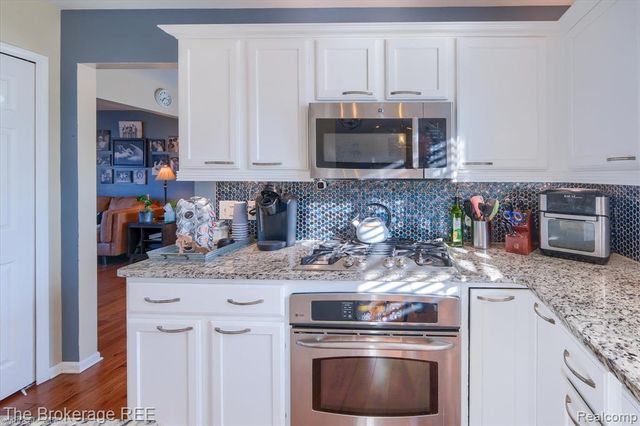 8380 Hunt Club Court, Grand Blanc, MI 48439