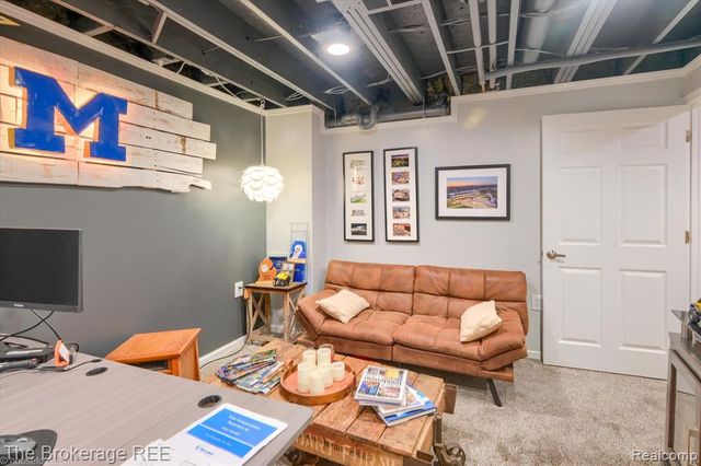 8380 Hunt Club Court, Grand Blanc, MI 48439