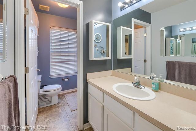 8380 Hunt Club Court, Grand Blanc, MI 48439