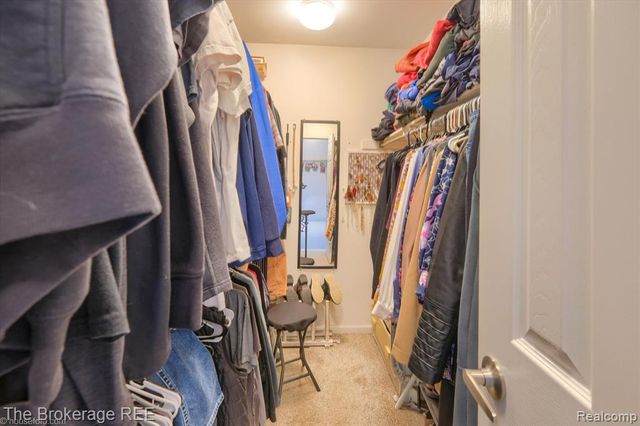 8380 Hunt Club Court, Grand Blanc, MI 48439