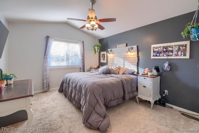 8380 Hunt Club Court, Grand Blanc, MI 48439