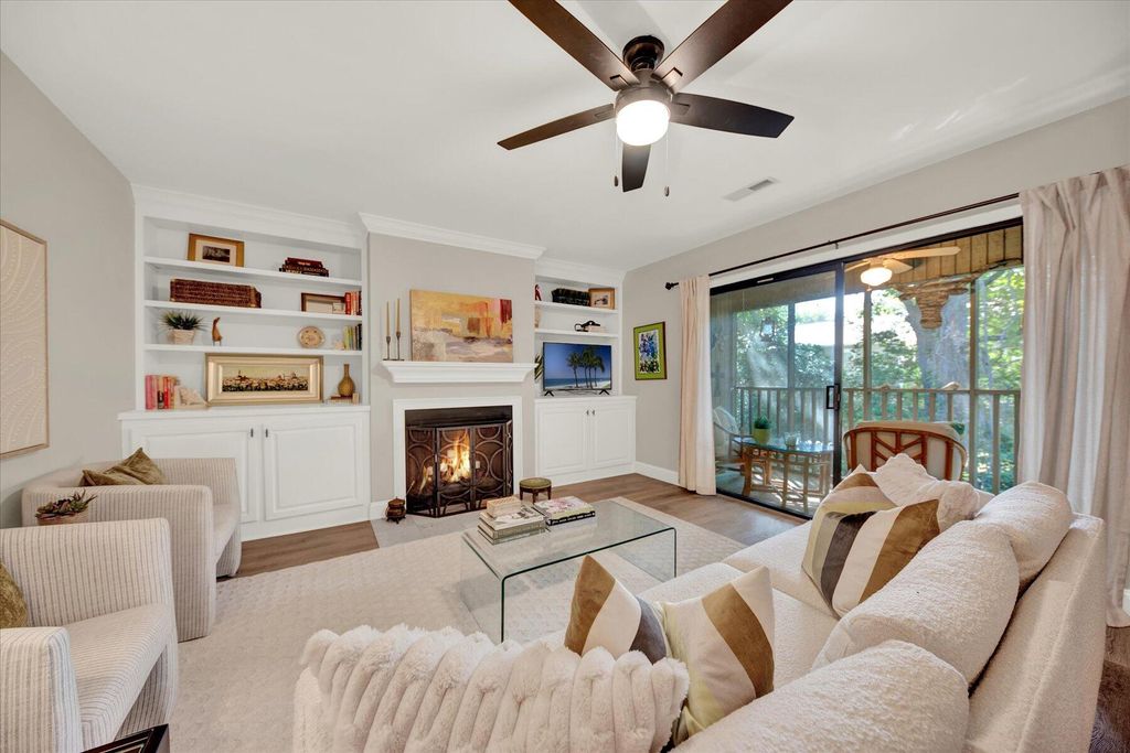 1130 Village Creek Lane 3, Mount Pleasant, SC 29464