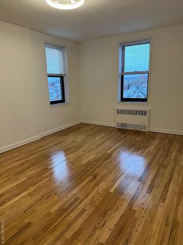 84-19 51 Avenue 5E, Elmhurst, NY 11373