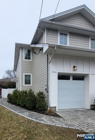 9 Lindley Avenue, Tenafly, NJ 07670