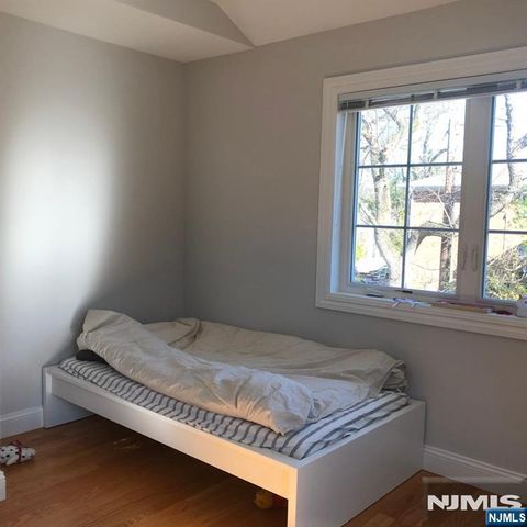 9 Lindley Avenue, Tenafly, NJ 07670