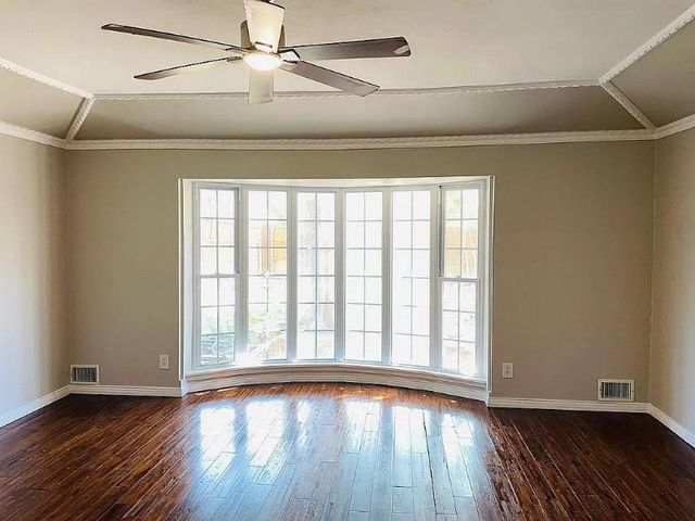 9406 Hunters Creek Drive, Dallas, TX 75243