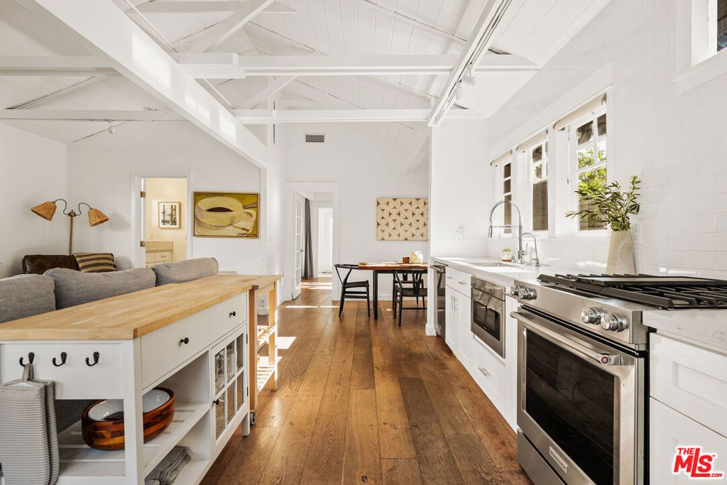 247 Windward Avenue, Venice, CA 90291 — photo 4