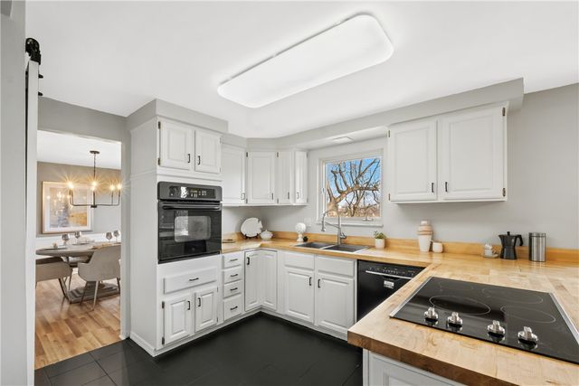 1253 Earlford Drive, Whitehall, PA 15227
