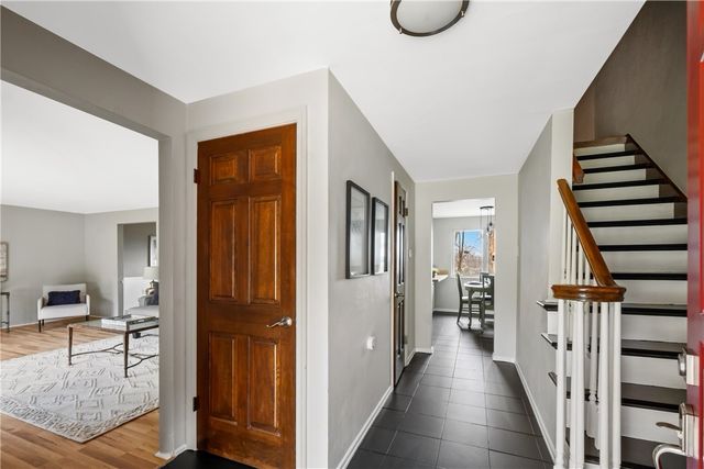 1253 Earlford Drive, Whitehall, PA 15227