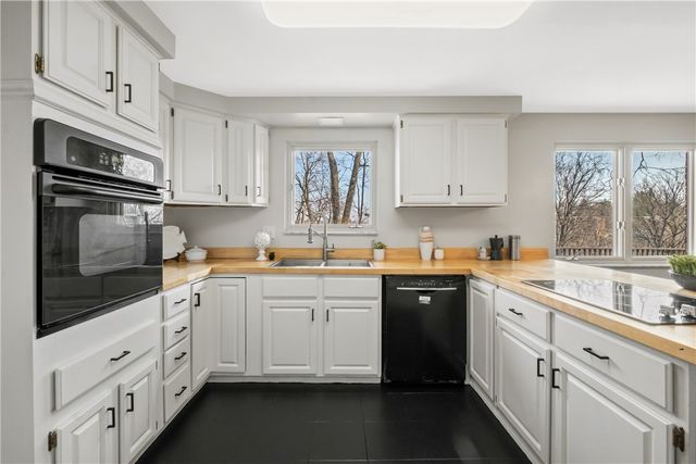 1253 Earlford Drive, Whitehall, PA 15227